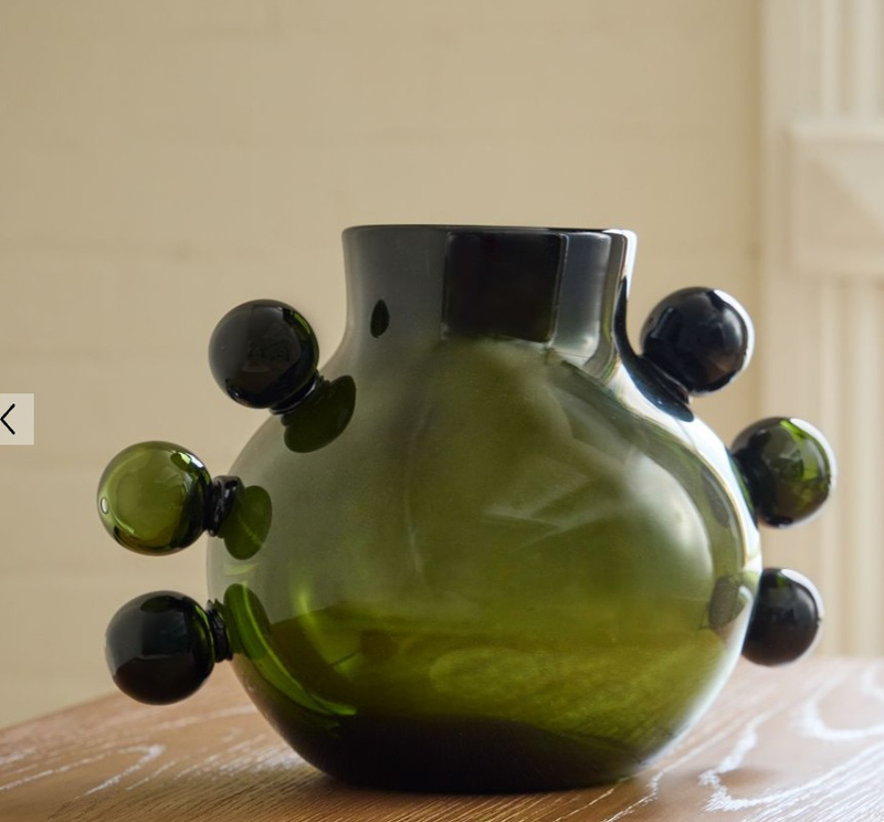 WE jade vase set
